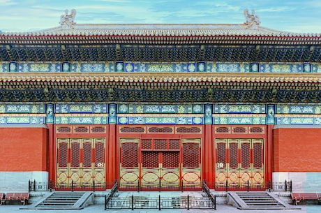 北京朝阳站在哪(北京朝阳站在哪？闲人多的王府井小转盘)